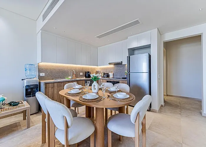 Apartment Stylishly Furnished And Quietly Located